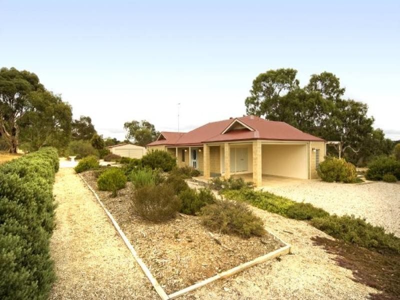 4 Todd Street, Teesdale VIC 3328