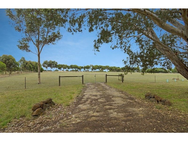 17 Ford Road, Rokewood VIC 3330