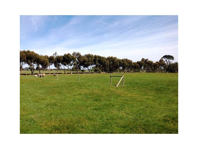 17 Ford Road, Rokewood VIC 3330