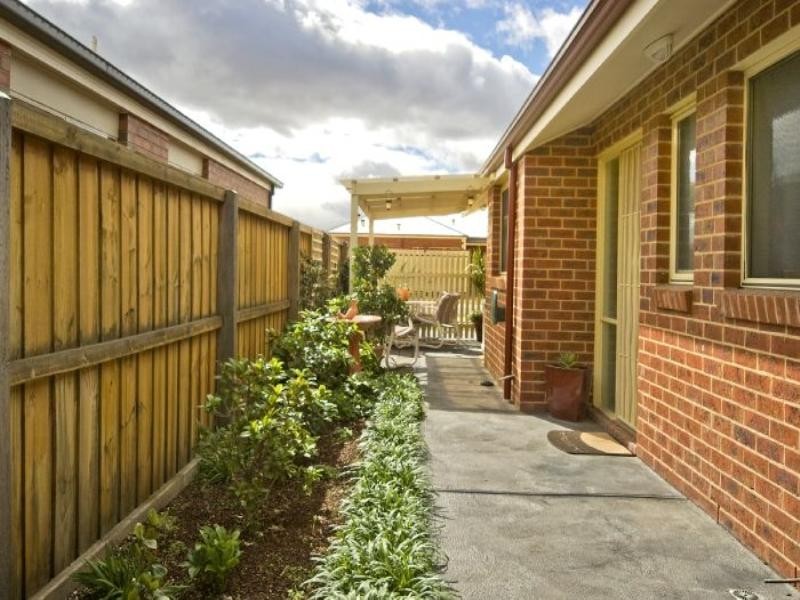 33 Dalcruin Drive, Bannockburn VIC 3331