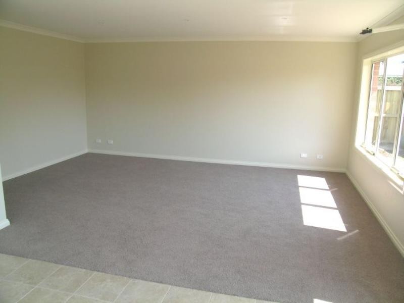 Unit 2/25 Burnside Road, Bannockburn VIC 3331