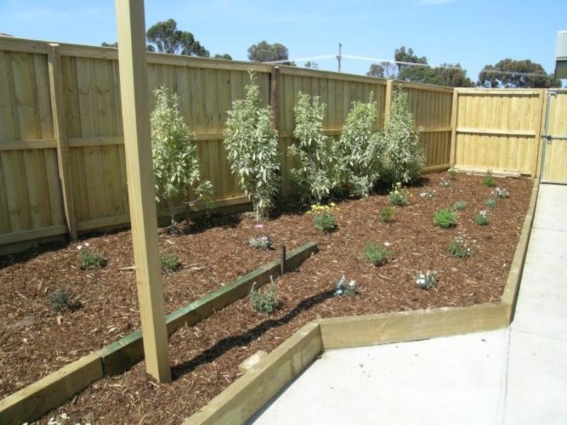 Unit 2/25 Burnside Road, Bannockburn VIC 3331