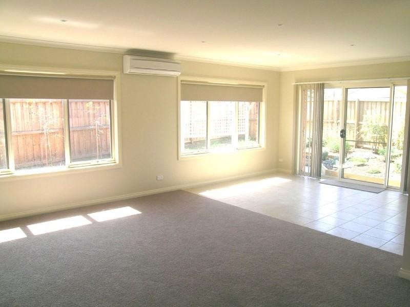 Unit 2/25 Burnside Road, Bannockburn VIC 3331