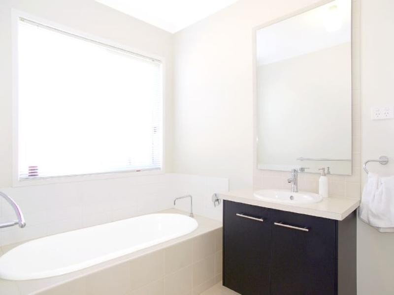 11 Darriwell Drive, Bannockburn VIC 3331