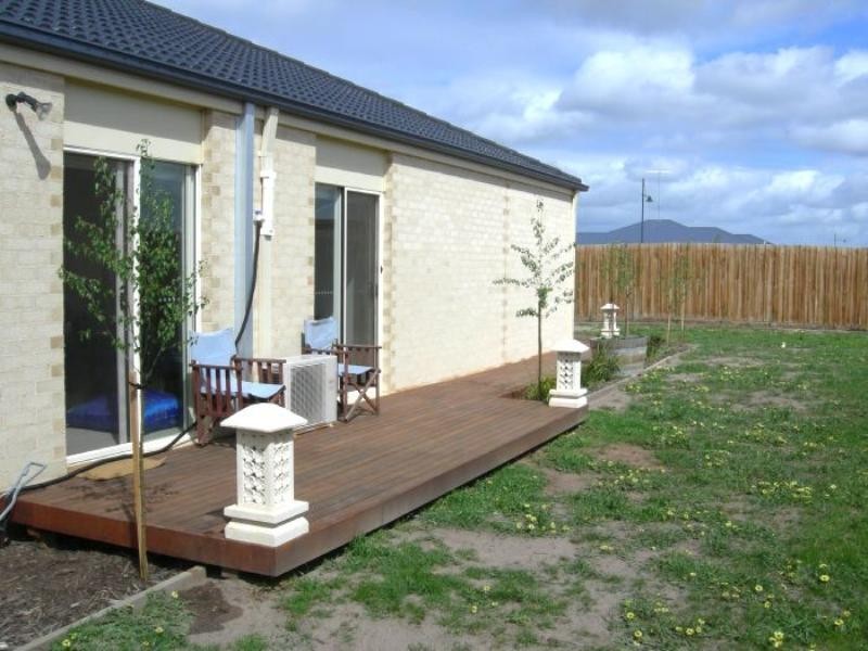 11 Darriwell Drive, Bannockburn VIC 3331