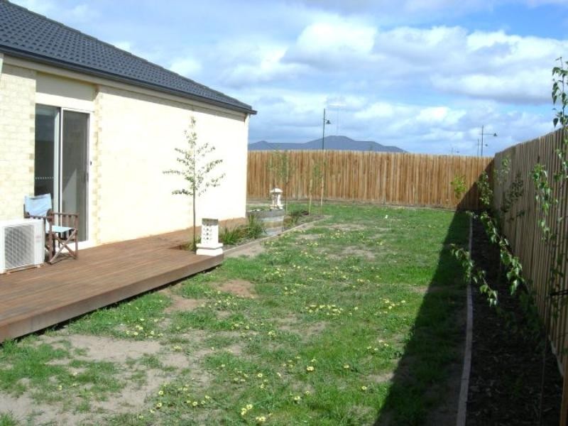 11 Darriwell Drive, Bannockburn VIC 3331