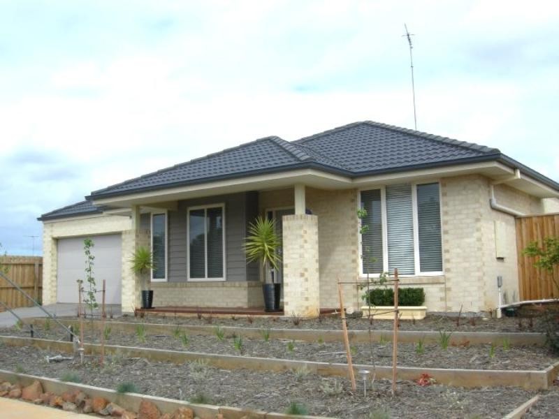 11 Darriwell Drive, Bannockburn VIC 3331