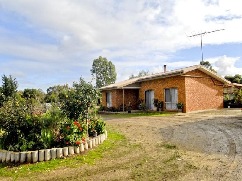 98 Sutherland Street, Teesdale VIC 3328