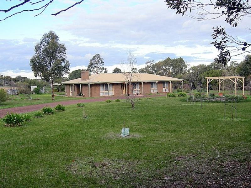 17 Knights Park Crescent, Bannockburn VIC 3331