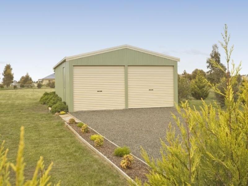 18 Inverlochy Drive, Bannockburn VIC 3331