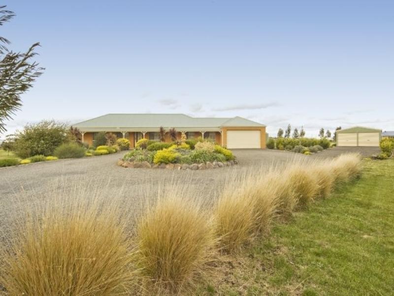 18 Inverlochy Drive, Bannockburn VIC 3331