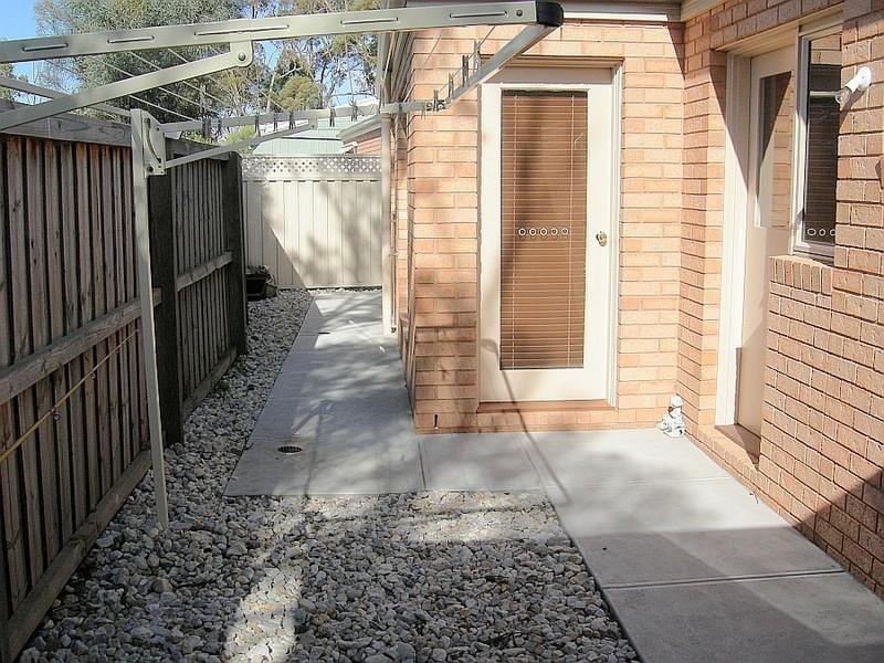 Unit 10/25 Burnside Road, Bannockburn VIC 3331