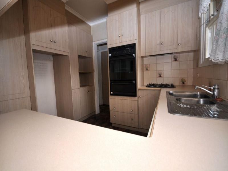 19 The Esplanade, North Shore VIC 3214