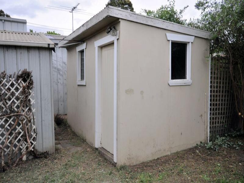 19 The Esplanade, North Shore VIC 3214