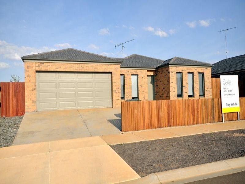 13 Darriwell Drive, Bannockburn VIC 3331