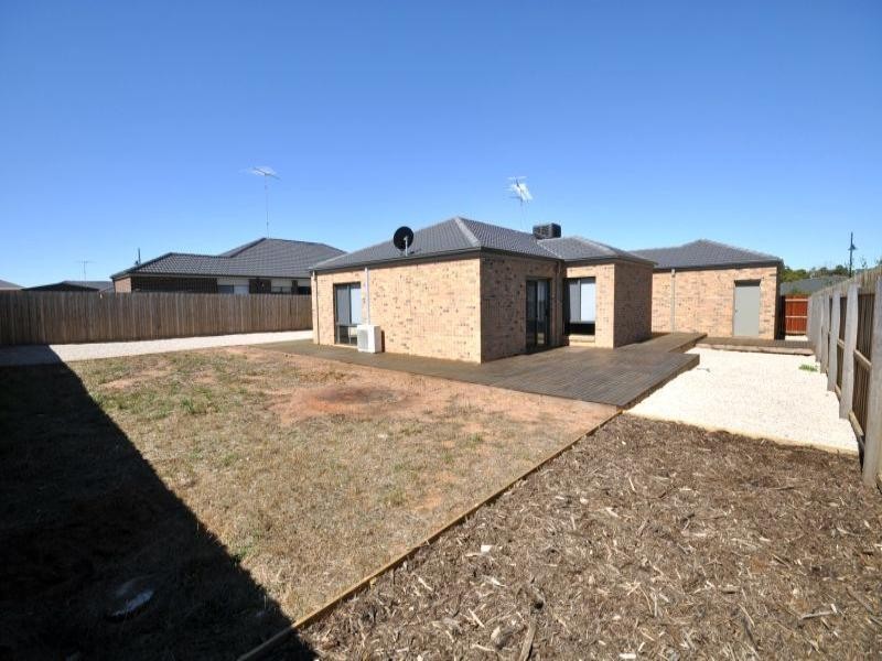 13 Darriwell Drive, Bannockburn VIC 3331