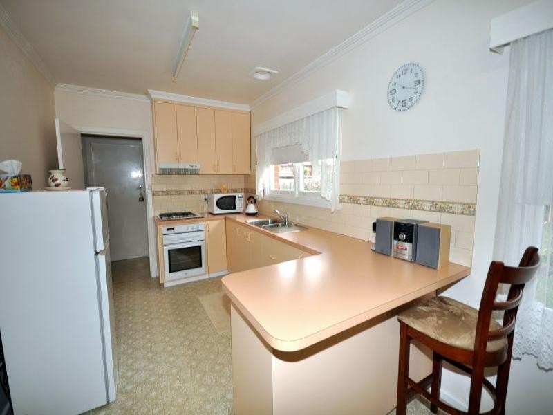 72 Ruhamah Avenue, Bell Post Hill VIC 3215