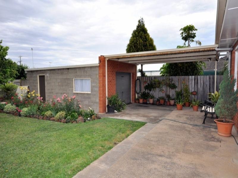 72 Ruhamah Avenue, Bell Post Hill VIC 3215