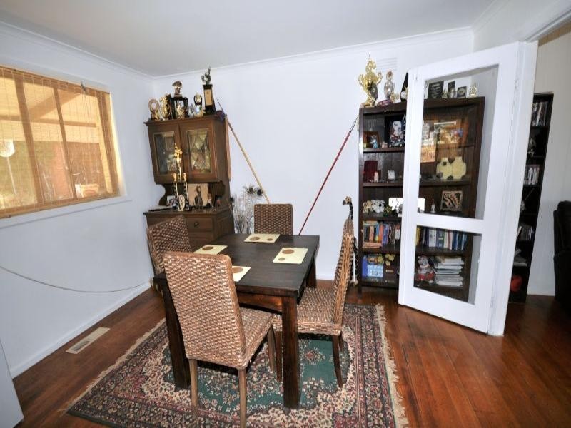 10 Carpenters Road, Shelford VIC 3329