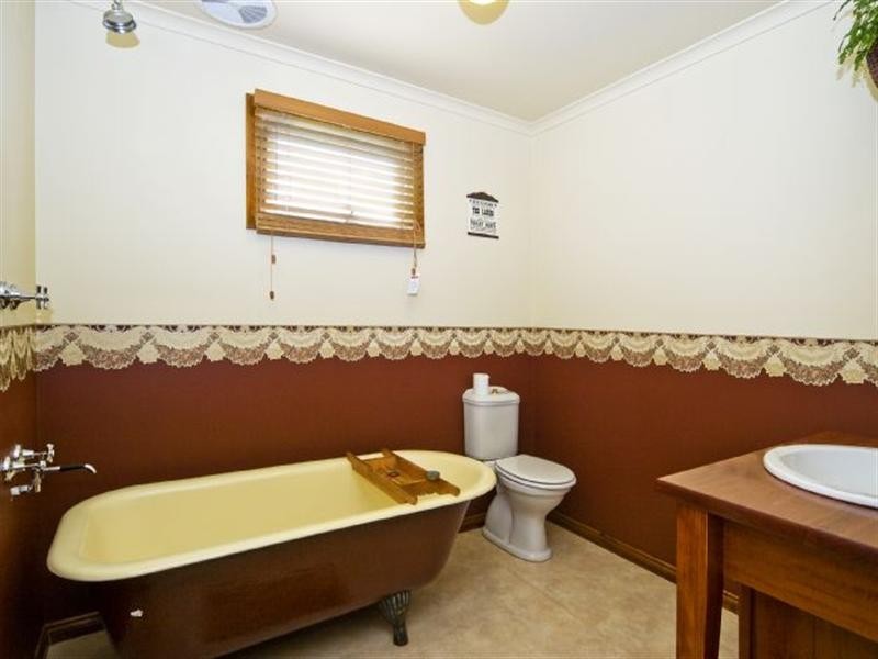 49 Wallace Street, Meredith VIC 3333