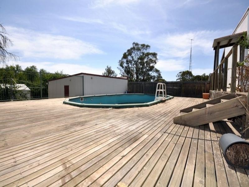 2 Mercer Street, Shelford VIC 3329