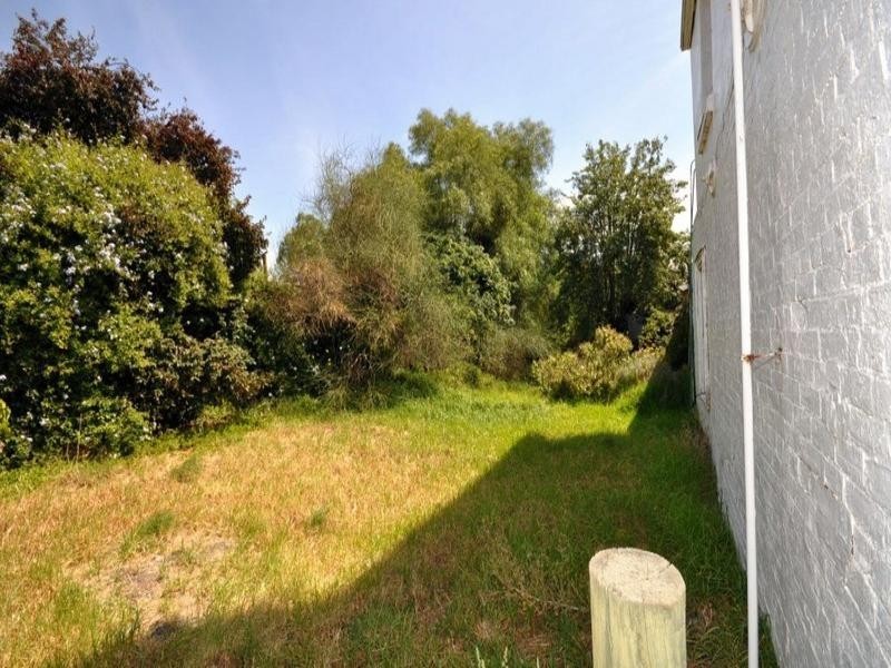 2 Mercer Street, Shelford VIC 3329