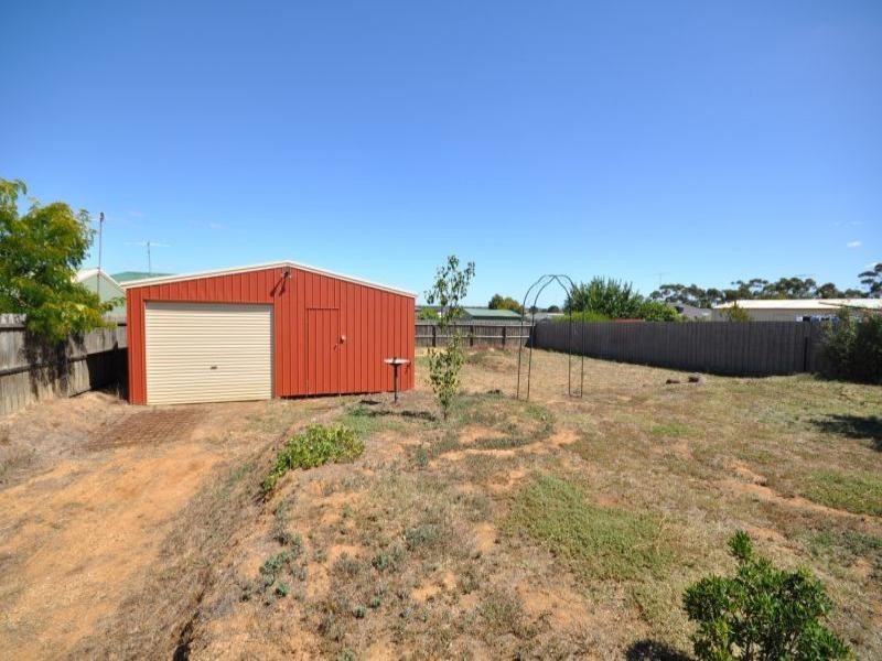 22 Earl Crescent, Bannockburn VIC 3331