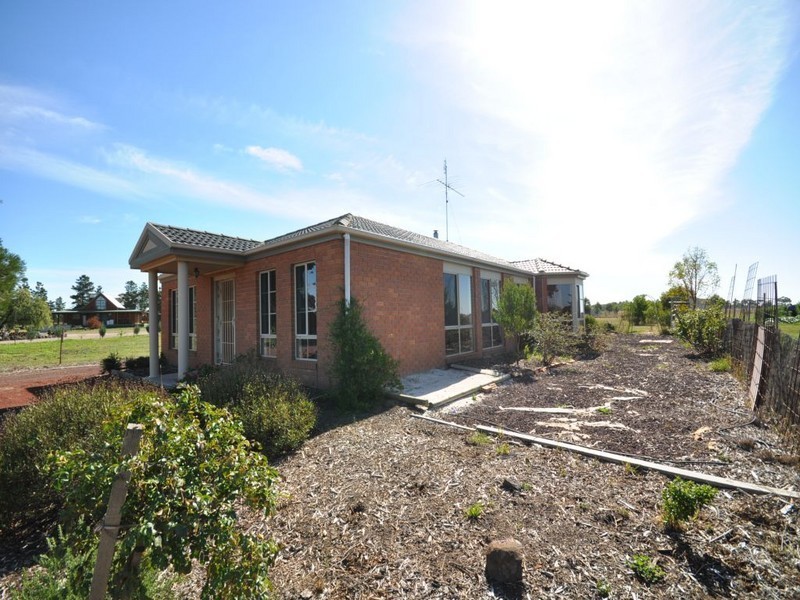 2808 Midland Highway, Lethbridge VIC 3332