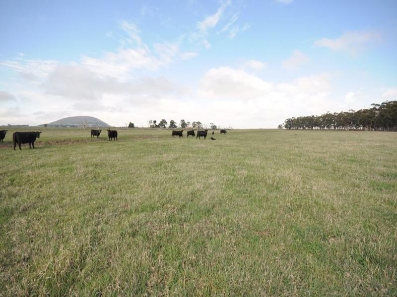 Stonehenge Edgars Road, Derrinallum VIC 3325