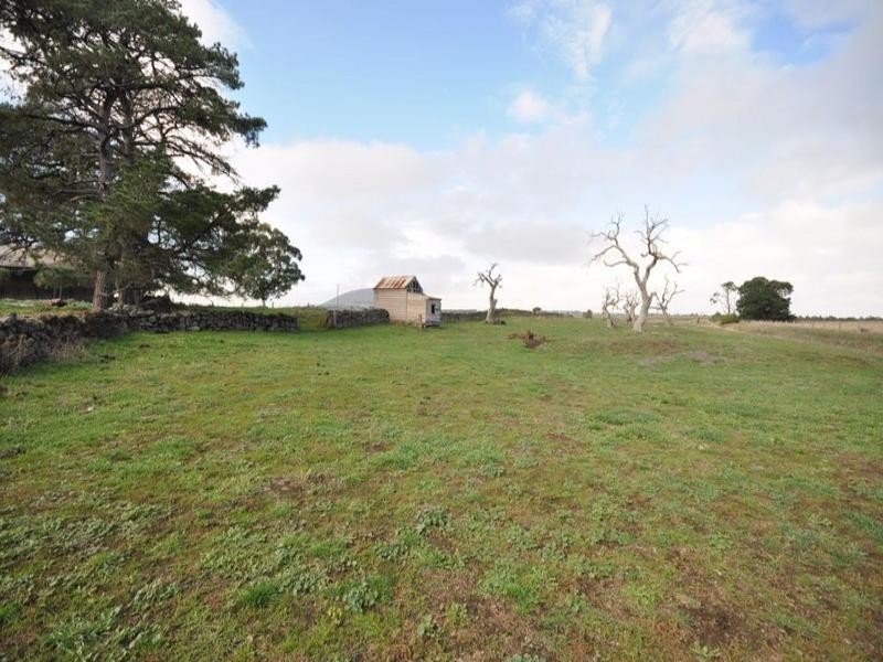 Stonehenge Edgars Road, Derrinallum VIC 3325