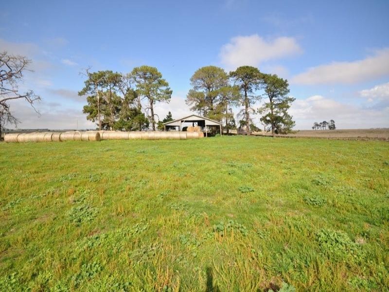 Stonehenge Edgars Road, Derrinallum VIC 3325