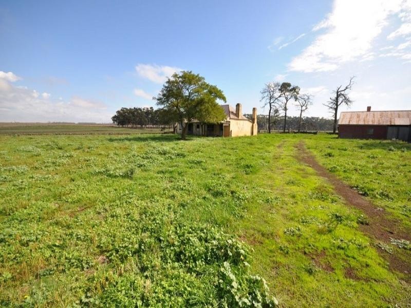 Stonehenge Edgars Road, Derrinallum VIC 3325