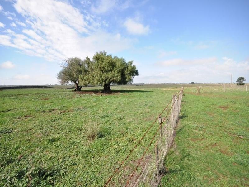 Stonehenge Edgars Road, Derrinallum VIC 3325