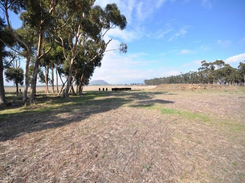 Stonehenge Edgars Road, Derrinallum VIC 3325