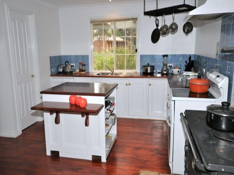 38 Native Hut Drive, Teesdale VIC 3328