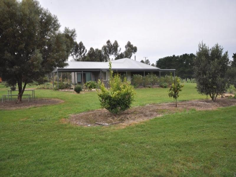38 Native Hut Drive, Teesdale VIC 3328