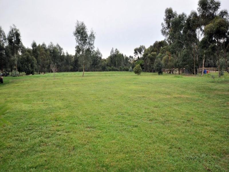 38 Native Hut Drive, Teesdale VIC 3328