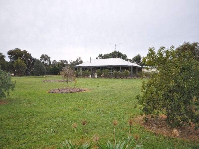 38 Native Hut Drive, Teesdale VIC 3328