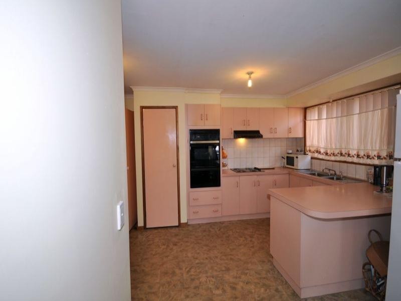 12 Bingara Avenue, Norlane VIC 3214