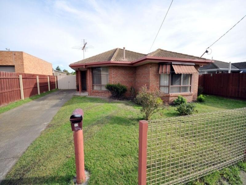 12 Bingara Avenue, Norlane VIC 3214