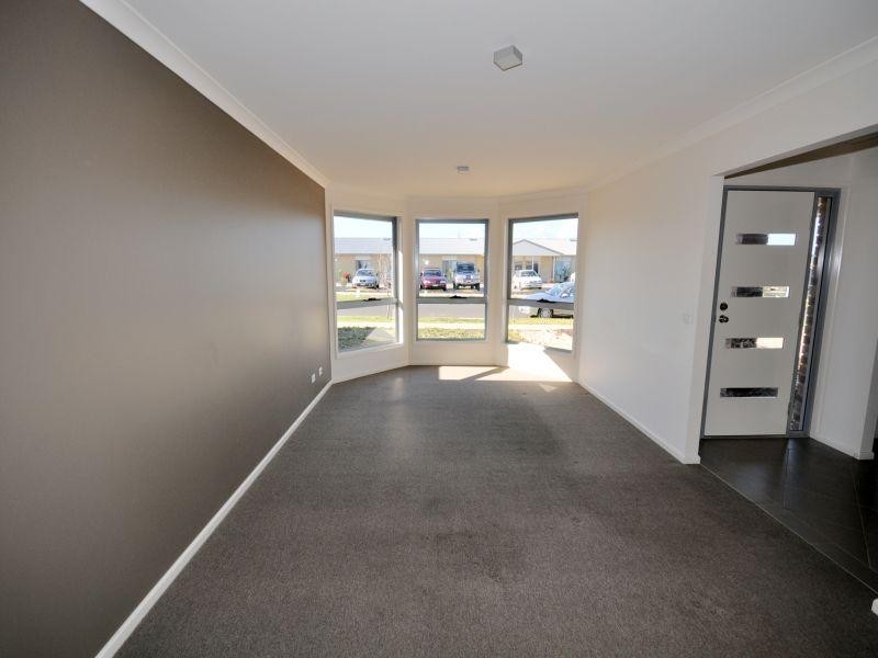 17 Dardel Drive, Bannockburn VIC 3331