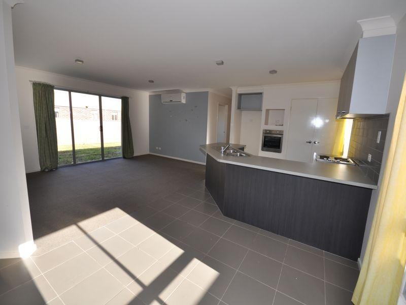 17 Dardel Drive, Bannockburn VIC 3331