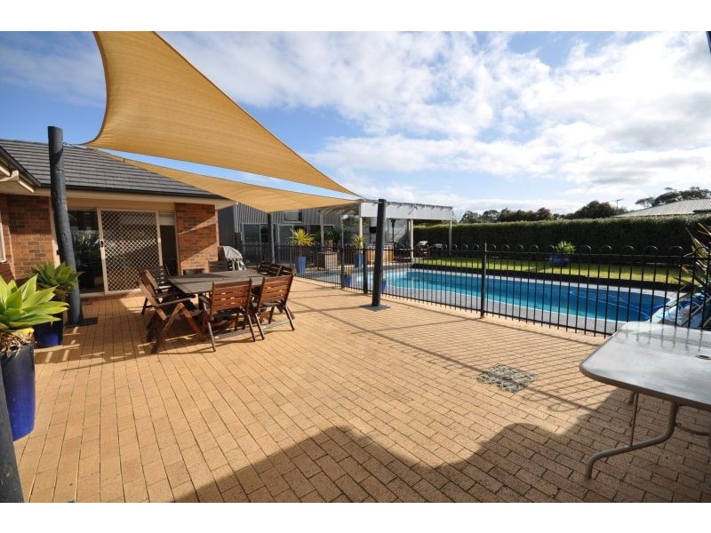 15 Lucien Place, Bannockburn VIC 3331