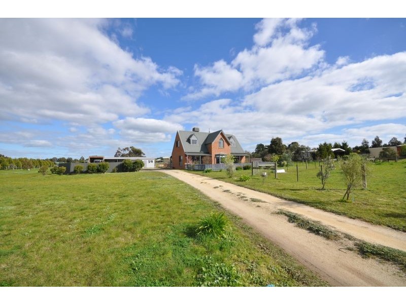 19 Lemalker Court, Bannockburn VIC 3331