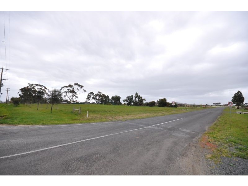 Lot 5 Inverlochy Drive, Bannockburn VIC 3331