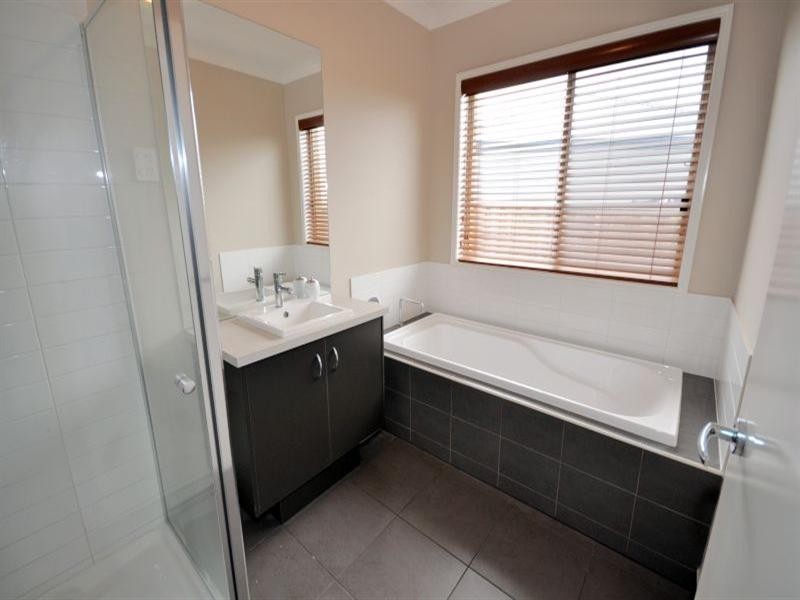 8 Chasseles Place, Bannockburn VIC 3331