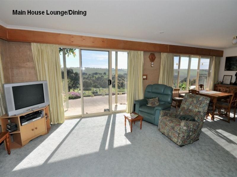 24 Thomson Street, Shelford VIC 3329