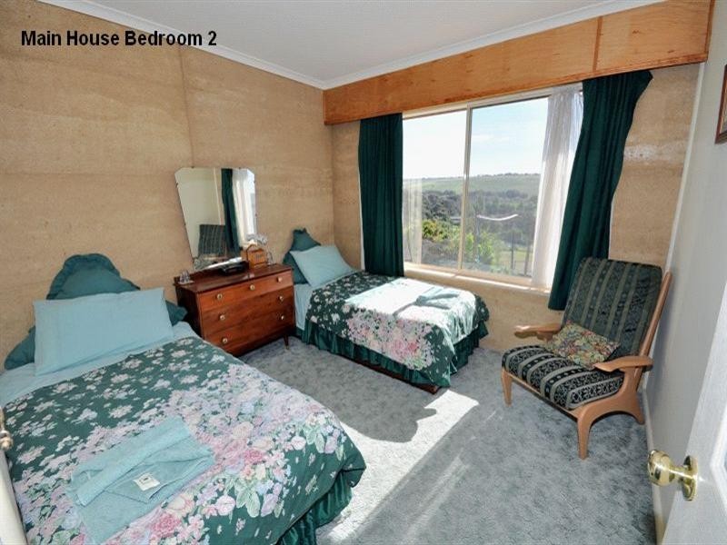 24 Thomson Street, Shelford VIC 3329