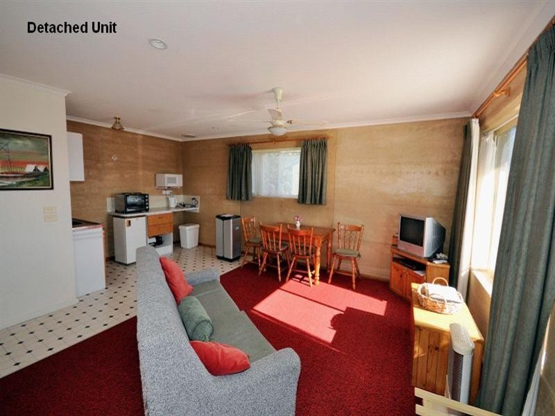 24 Thomson Street, Shelford VIC 3329