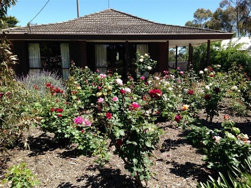 19 Noyes Road, Lethbridge VIC 3332